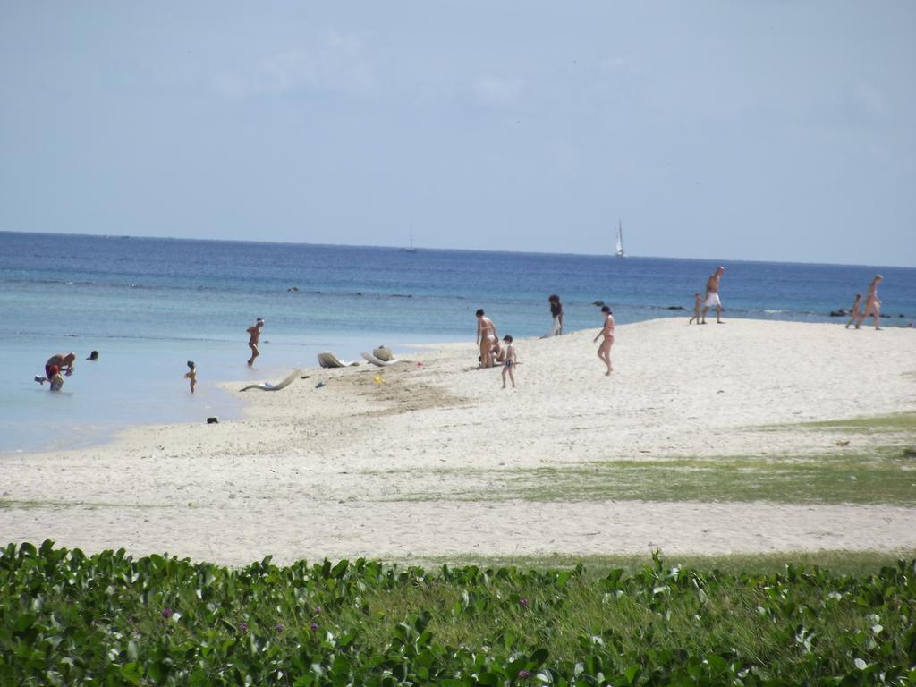 Seafront Apartment Residences West Front One Flic en Flac Luaran gambar